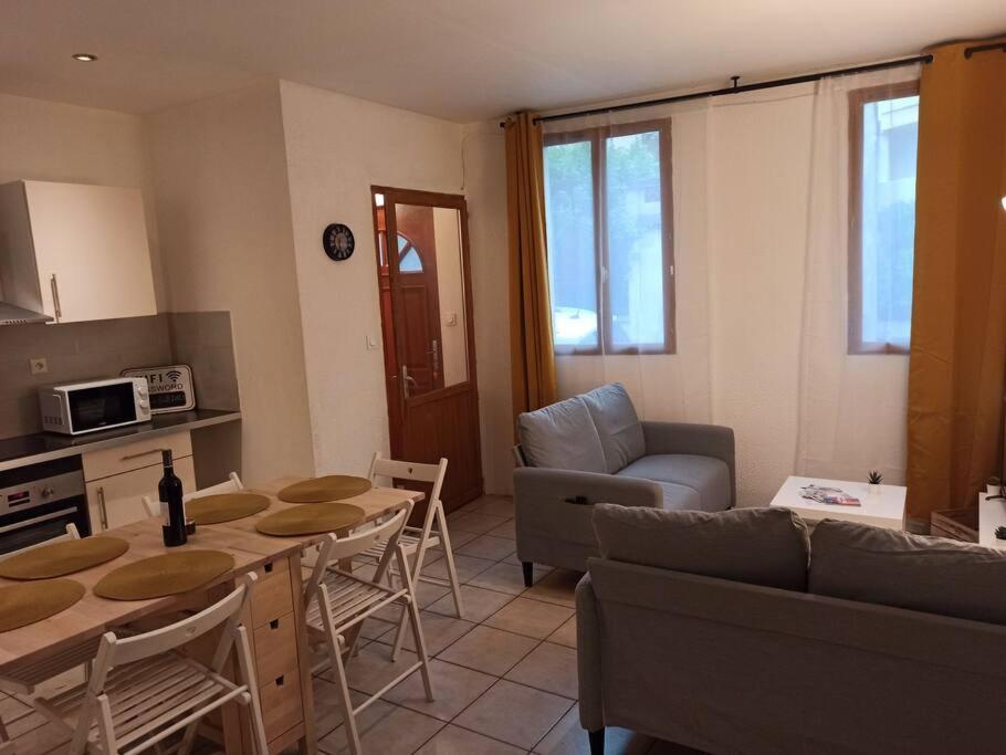Chez Mylene Et J-P Villa Orange  Dış mekan fotoğraf